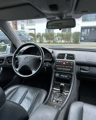 Mercedes-Benz CLK cena 9700 przebieg: 253669, rok produkcji 2001 z Gdynia małe 631